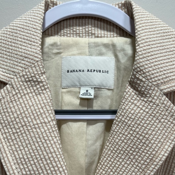 Banana Republic Tan Seersucker One-Button Blazer Size 8 - Picture 3 of 11